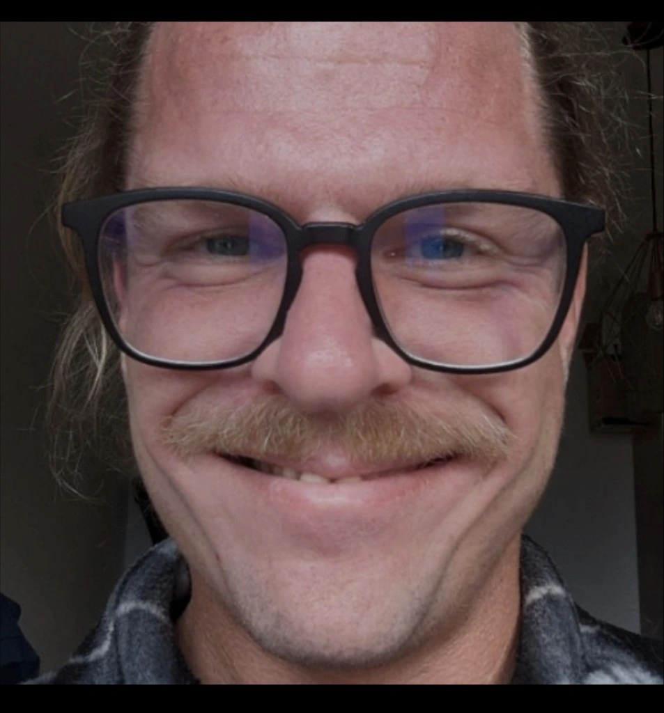 Jona Heidsick portrait